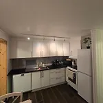 Apartment Cozy & Modern - Easy Access To And Airport