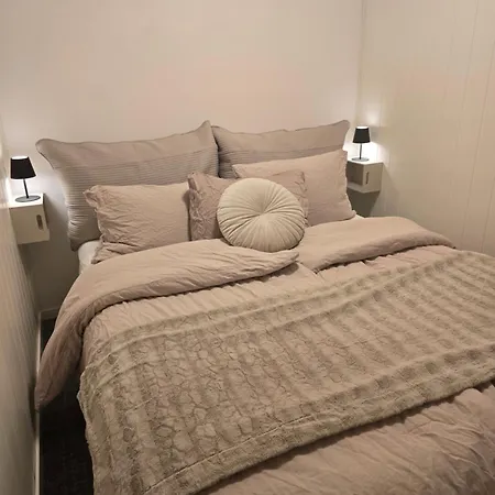Cozy & Modern - Easy Access To And Airport *