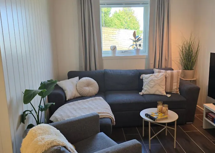 Cozy & Modern - Easy Access To And Airport Tromsø