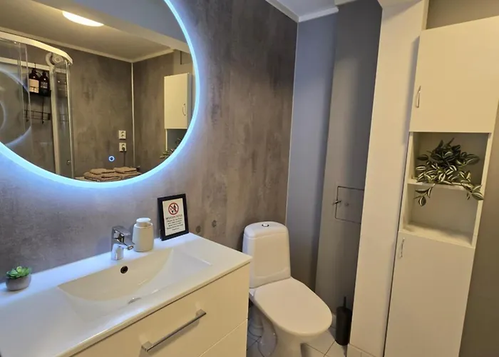 Cozy & Modern - Easy Access To And Airport *